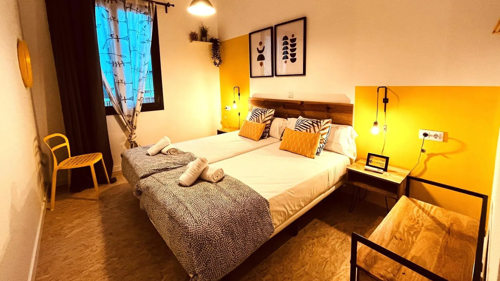 Bed & Bike Barcelona Hostel 0*,  Spain
