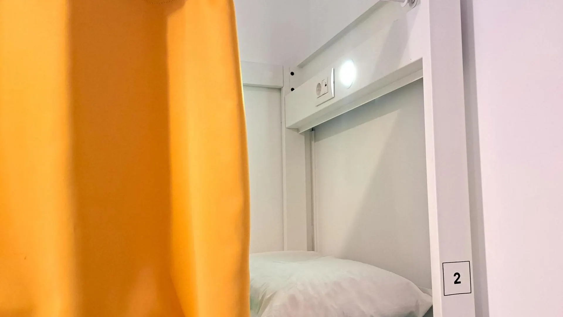 Bed & Bike Barcelona Hostel