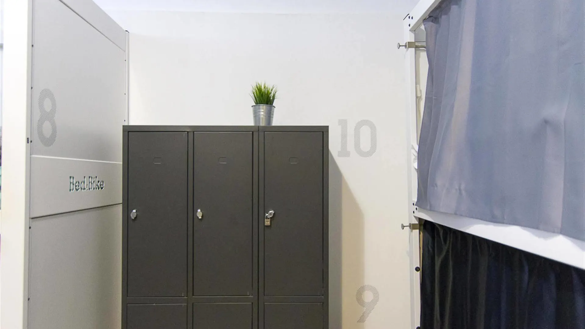 Bed & Bike Barcelona Hostel